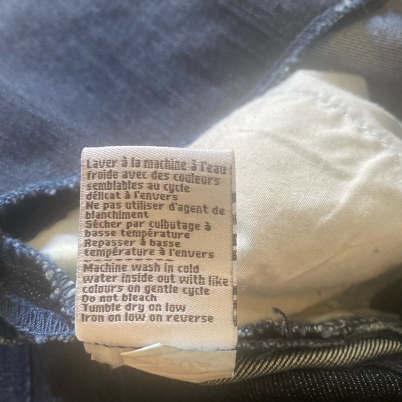 le Chateau Denim Pencil Skirt Size 1/2 - Picture 10 of 12